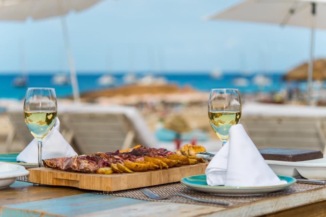 Insotel Tarida Beach Resort & Spa Cala Tarida  Exterior foto