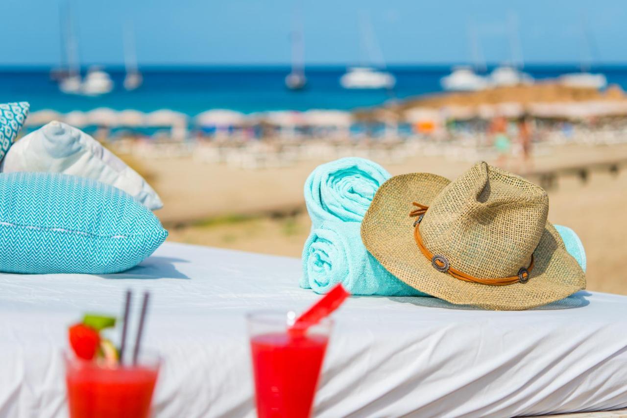 Insotel Tarida Beach Resort & Spa Cala Tarida  Exterior foto